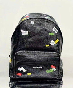 Balo balenciaga pre - fall 2025