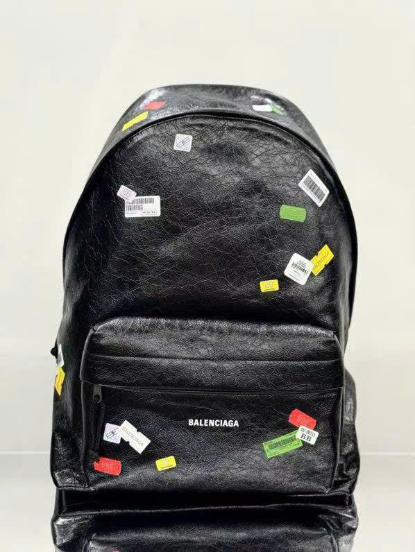 Balo balenciaga pre - fall 2025