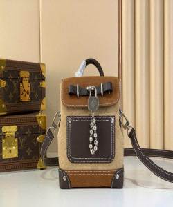 Balo Louis Vuitton M26128