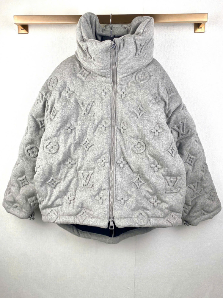 Áo khoác lông vũ LV