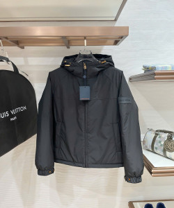 Áo khoác LV bán chạy nhất Thu/Đông 2025