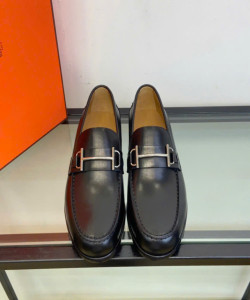 Giày loafer đế cao