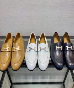 Loafer hermes trắng