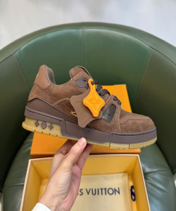 Giày thể thao LV
