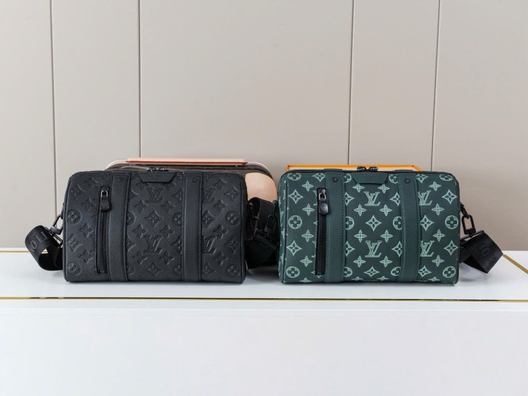 Chiếc túi xách City Keepall