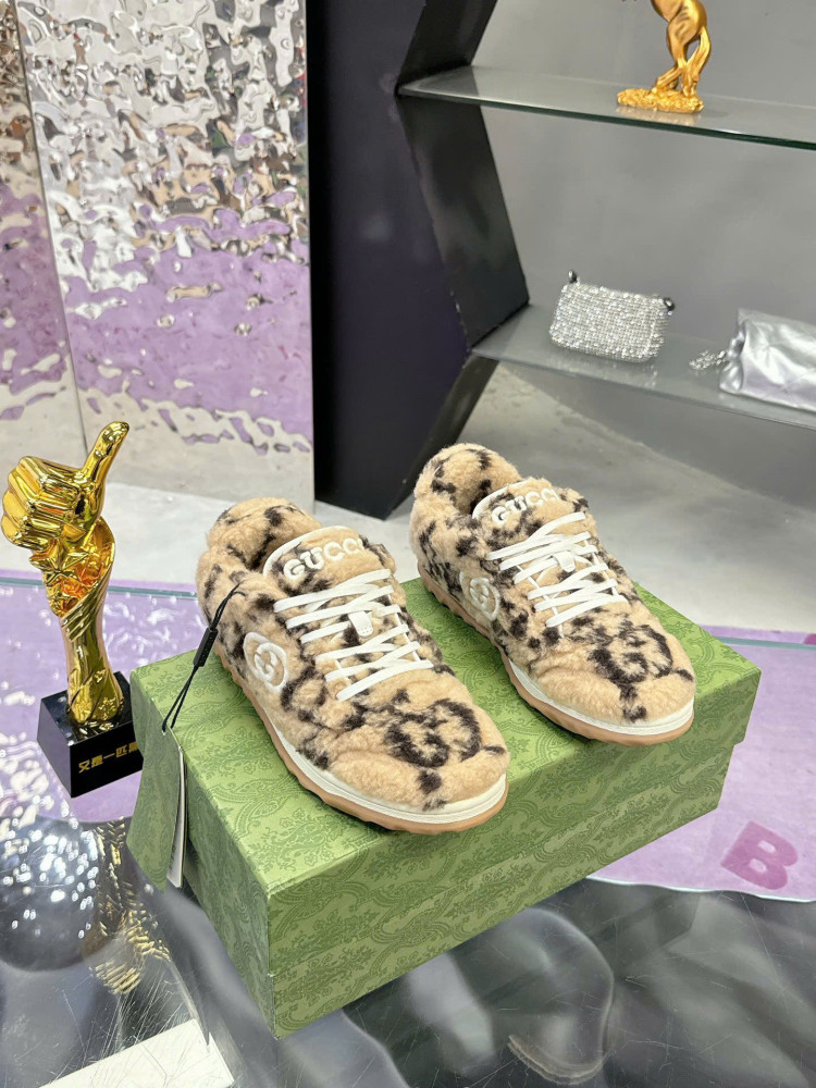 Giày Gucci  kiểu dáng MAC80