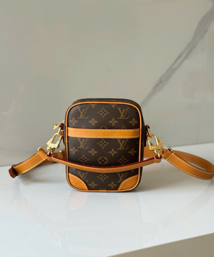 Túi xách cổ điển DANUBE