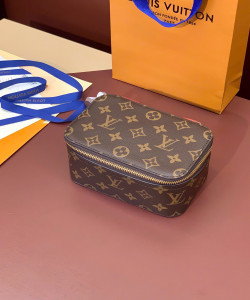 úi xách nhỏ M43688 Monogram Canvas