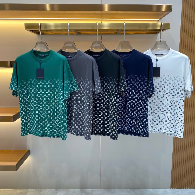 T shirt LV logo