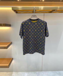 T shirt LV xám