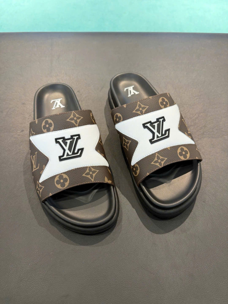 Dép LV da monogram
