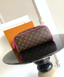 Dopkit Louis Vuitton M12641