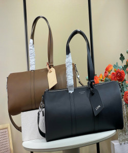 Bag Louis Vuitton m28000