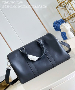 Bag Louis Vuitton M28100