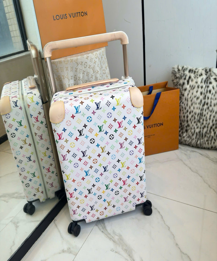 vally Louis Vuitton HORIZON55 trắng