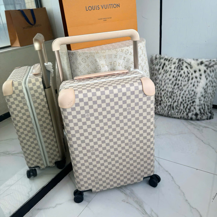 valy Louis Vuitton monogram