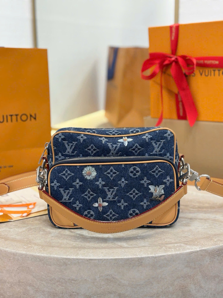 Bag Louis Vuitton M27553