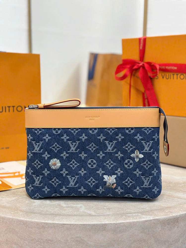 POCHETTE VOYAGE SOUPLE M27559