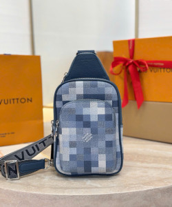 Bag Louis Vuitton M28589