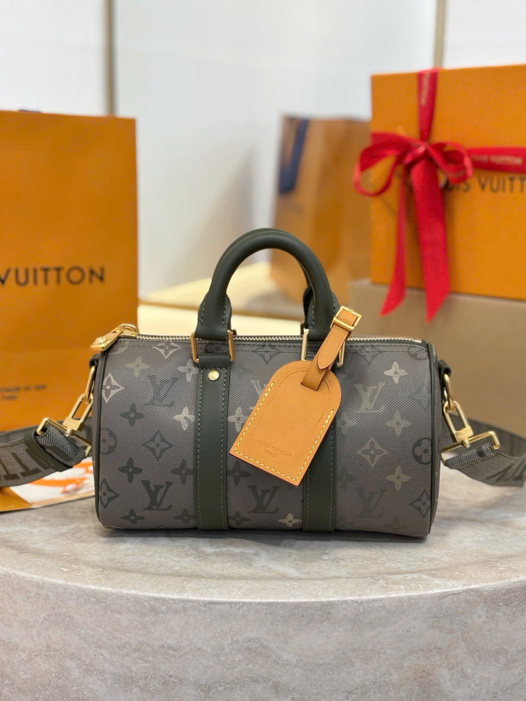 Bag Louis Vuitton M26930