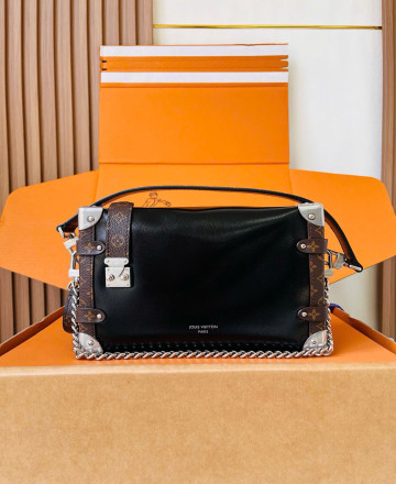 Bag Louis Vuitton M15195